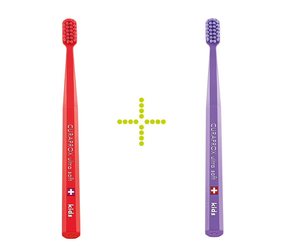 Набор зубных щеток Curaprox Kids 5500 Ultra Soft (2 шт.), (красная и фиолетовая)